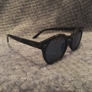 Tortoise blue lense sunglasses